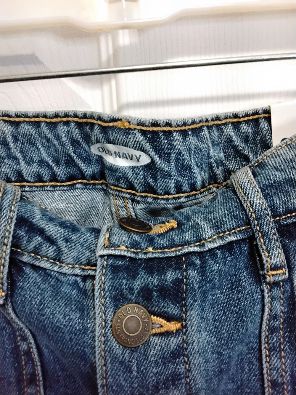 Old Navy Blue Denim Button-Front Skirt - Picture 6 of 10